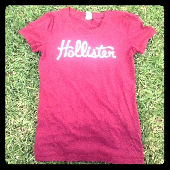 hollister burgundy shirt