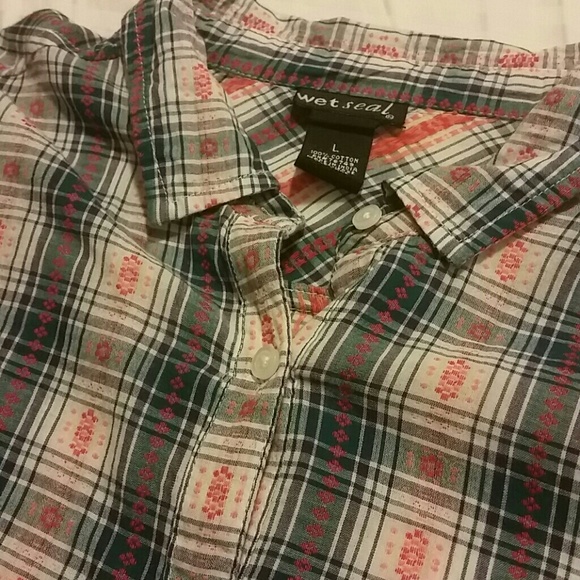Tie bottom shirt