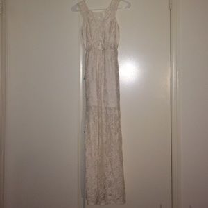 Lace white/creme dress