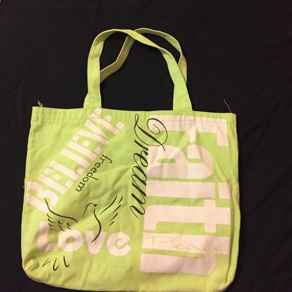 Medium size green bag.