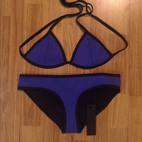 TRIANGL SWIMWEAR SET // SMALL