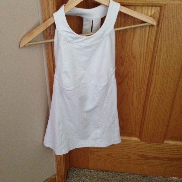 Lulu Lemon tank