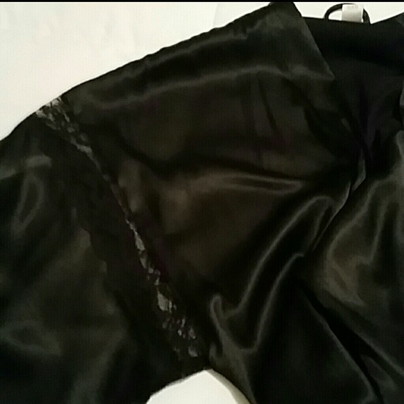 🆕 NEW! Victoria's Secret Very Sexy Kimono/Robe - Picture 3 of 3