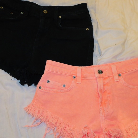 Bundle: 2 pairs Carmar size 25 denim shorts (LF)