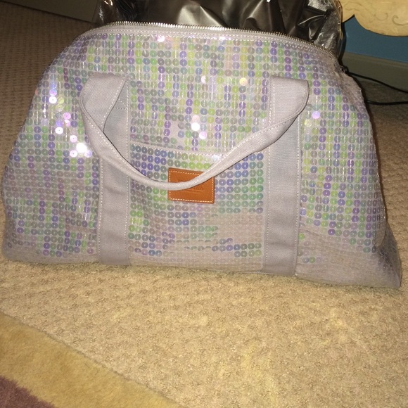 Travel bag