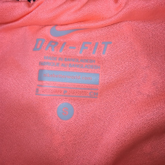 NIKE SHORTS - Picture 3 of 3