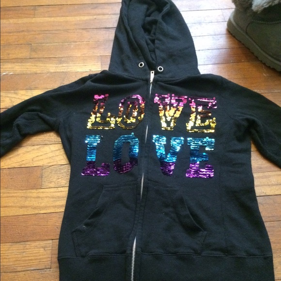 Sweatshirt