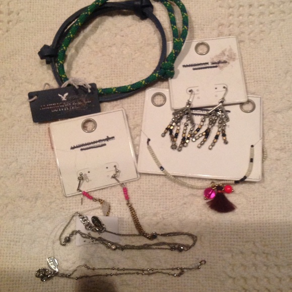 I GIVE AWESOME GIFTS🎁One with every purchase🎁😊 - Picture 3 of 4