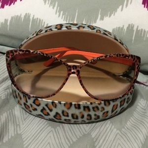 Leopard sunglasses