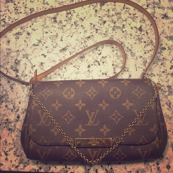 Louis Vuitton Handbags - Louis Vuitton Favorite PM