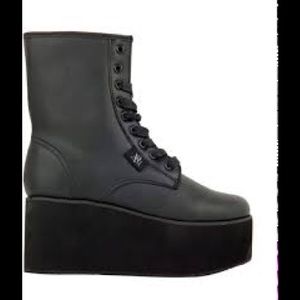 YRU Platform Bloq Boot