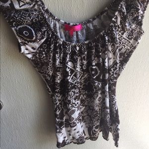 Small brown and white top