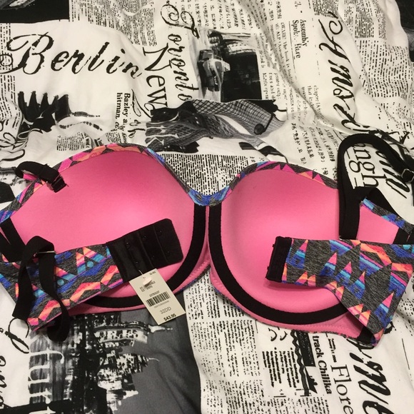 NWT Multi-way Aztec bra - Picture 4 of 4