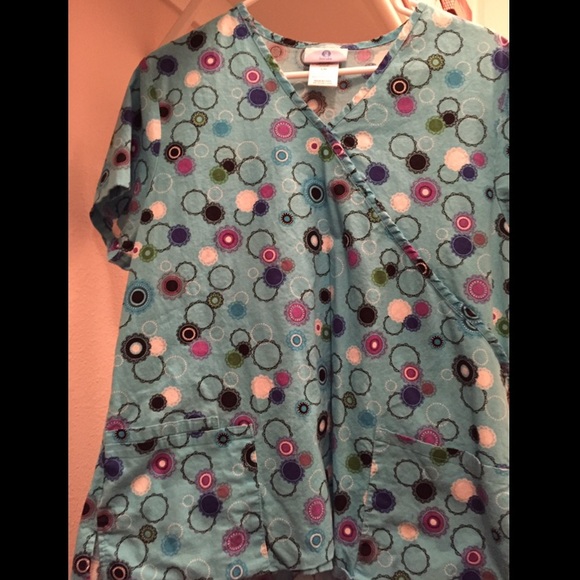 Scrub top