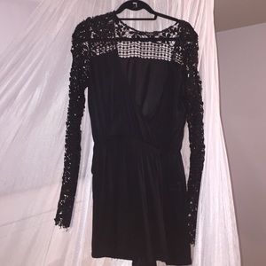 Crochet sleeve romper
