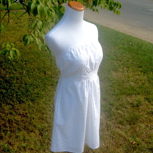 Rue 21 Strapless, White Eyelet Dress. Sz. XL - Picture 2 of 4