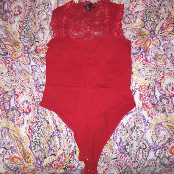 Lace body suit ❤️