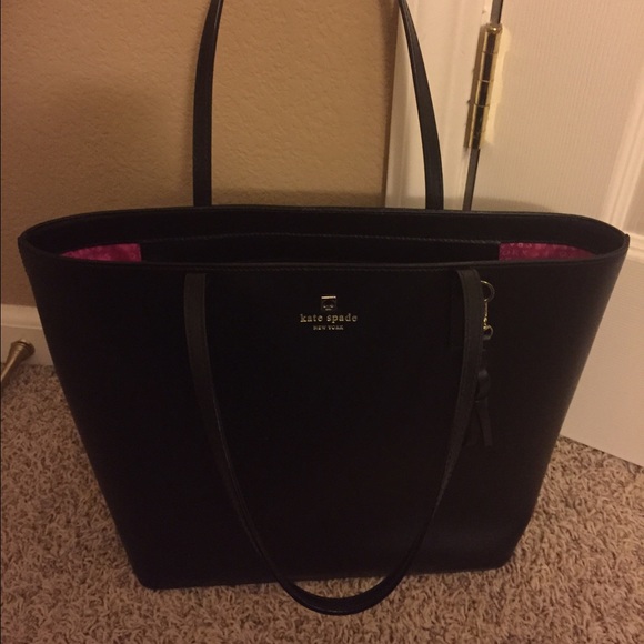 kate spade Handbags - Authentic Kate Spade