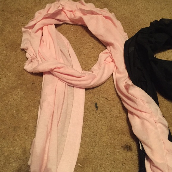 Scarf bundle - Picture 2 of 3