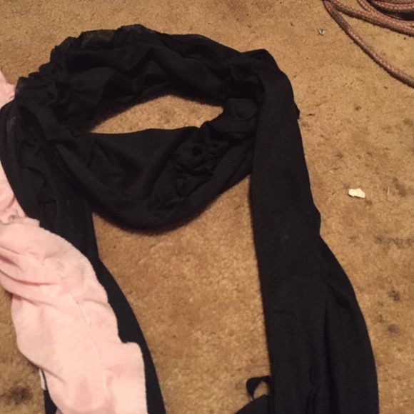 Scarf bundle - Picture 3 of 3