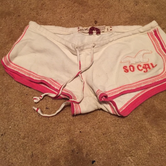 Hollister booty shorts