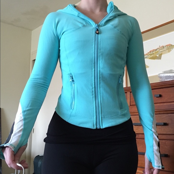 Lululemon 'Half Moon' jacket size 4