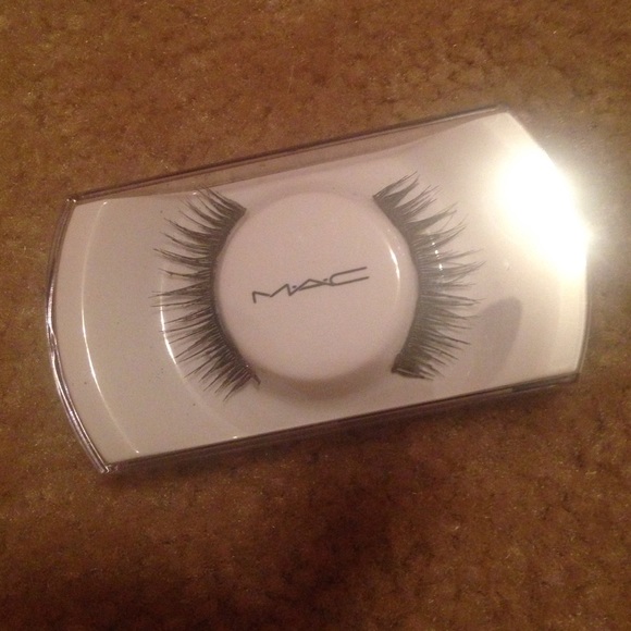 Accessories - New Mac eyelashes