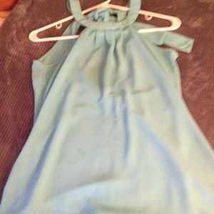 Gorgeous turquoise blue top.