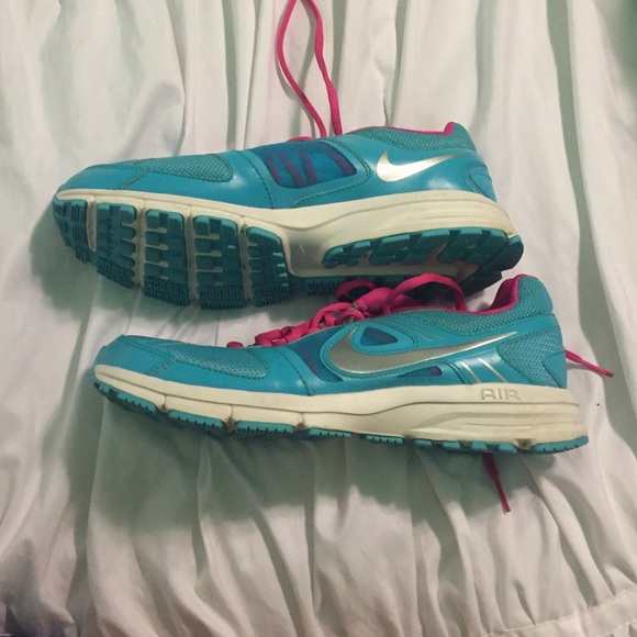 Nike Air Rentless - Picture 2 of 4