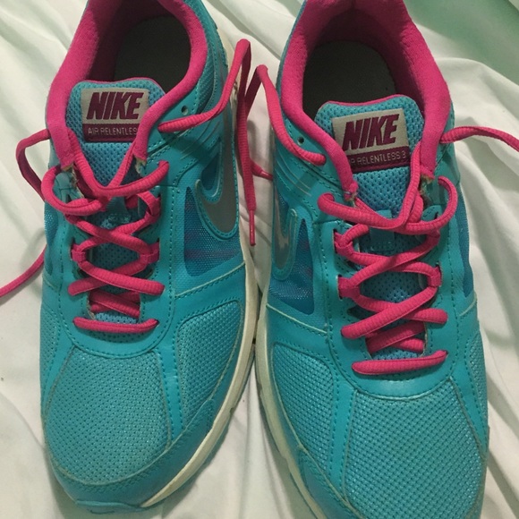 Nike Air Rentless - Picture 3 of 4