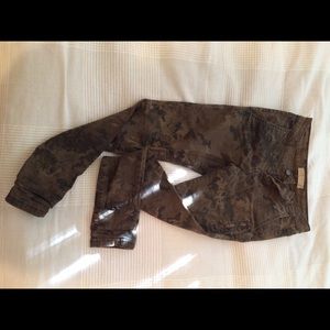 Army print pants by Zara