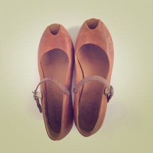 Italian made leather peep toe flats/low heel