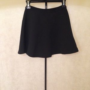 Black zip back skater skirt