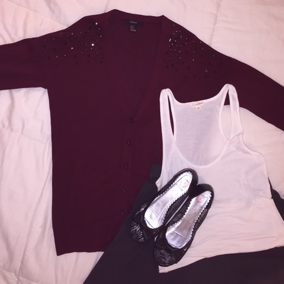 🌻🌻Studded Cardigan🌻🌻