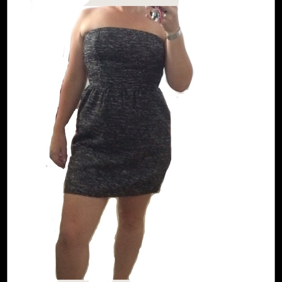 Party dress! - Picture 3 of 8