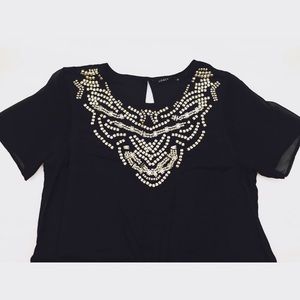 Linden (European Brand) | Black shirt with beads