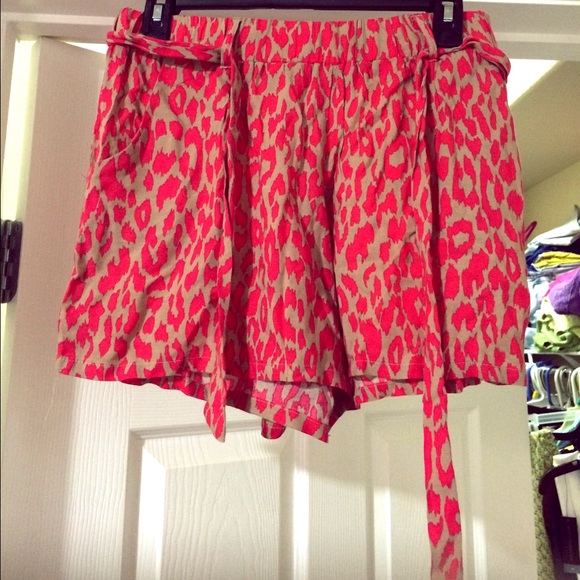 Flowy shorts