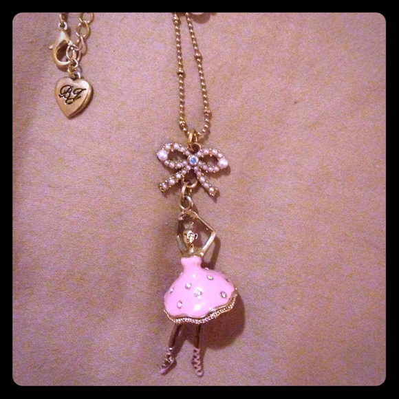 Betsy Johnson necklace