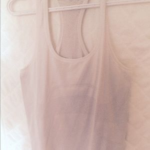 Lululemon Swiftly Tech tank