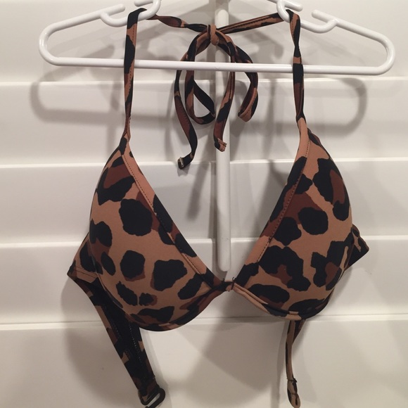 Cheetah bikini top! From Forever 21