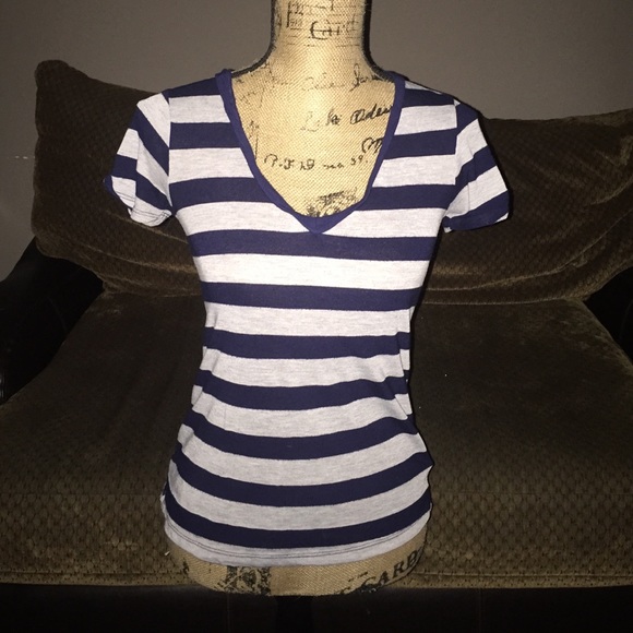 Cute Comfy Tee - Picture 1 of 3
