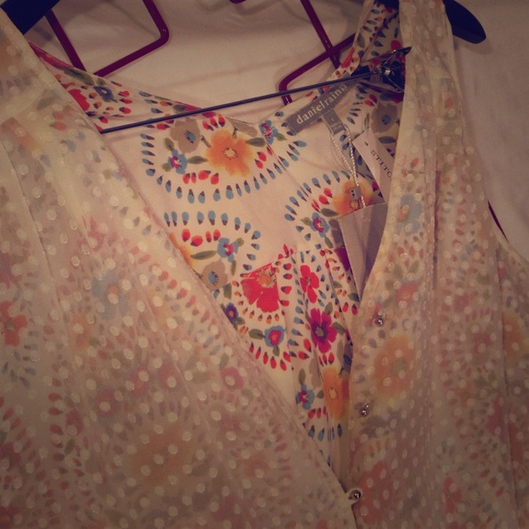 New! Daniel Rainn floral blouse!