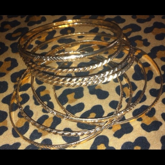 Bracelet bundle 💋 - Picture 2 of 4