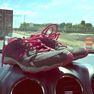 Used twice NB  running shoes  pink / grey