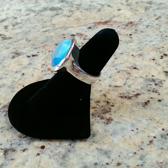 Ring - Picture 2 of 3