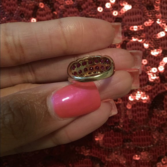 10kt solid gold ruby ring - Picture 3 of 4