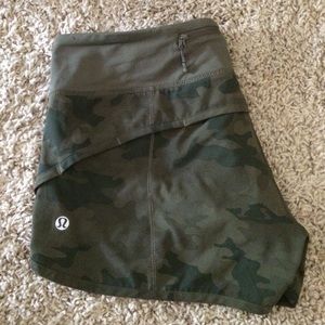 Lululemon Speed Short Size 6