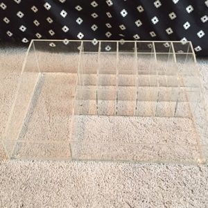 Acrylic makeup organizer