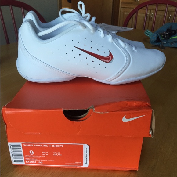 Cheer shoes