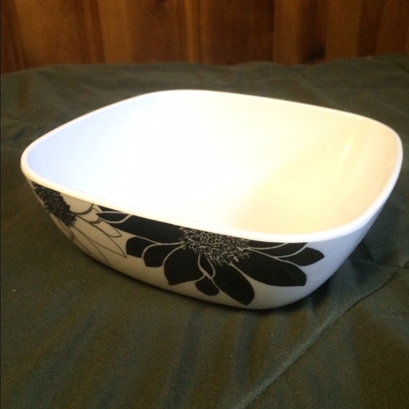 Dish Set - Picture 3 of 4